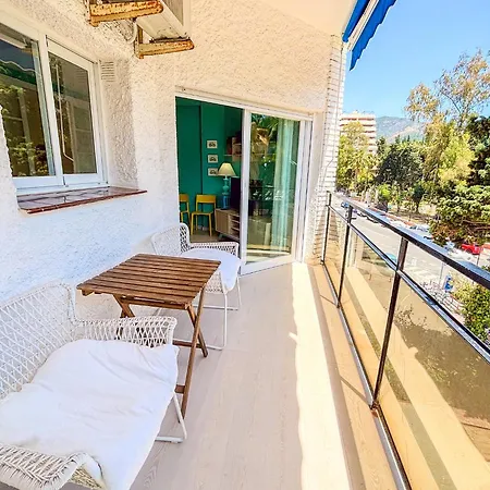 Skol 225 - Beachfront In - Terrace & Pool Marbella