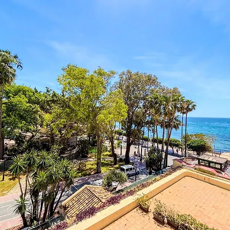 Skol 225 - Beachfront In - Terrace & Pool * Marbella