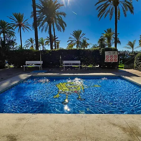Skol 225 - Beachfront In - Terrace & Pool