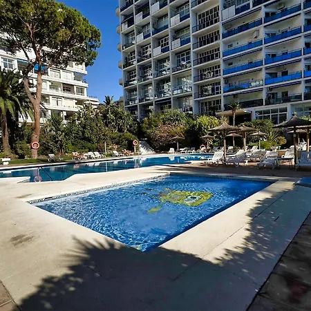 Skol 225 - Beachfront In - Terrace & Pool *