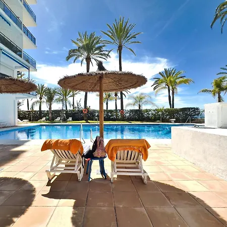 Skol 225 - Beachfront In - Terrace & Pool