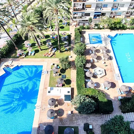 Skol 225 - Beachfront In - Terrace & Pool Apartment *